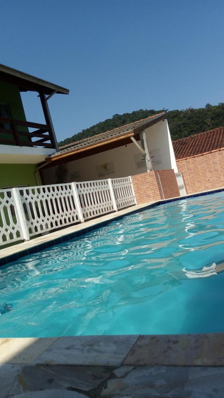 Montanhas Bem Te VI Hotell Caraguatatuba Exteriör bild