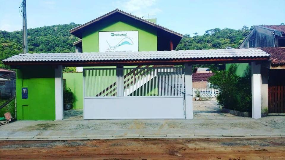 Montanhas Bem Te VI Hotell Caraguatatuba Exteriör bild